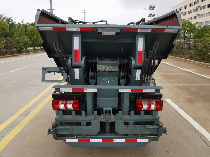 CSC5042ZZZJHBEV型純電動(dòng)自裝卸式垃圾車 CSC5042ZZZJHBEV型純電動(dòng)自裝卸式垃圾車